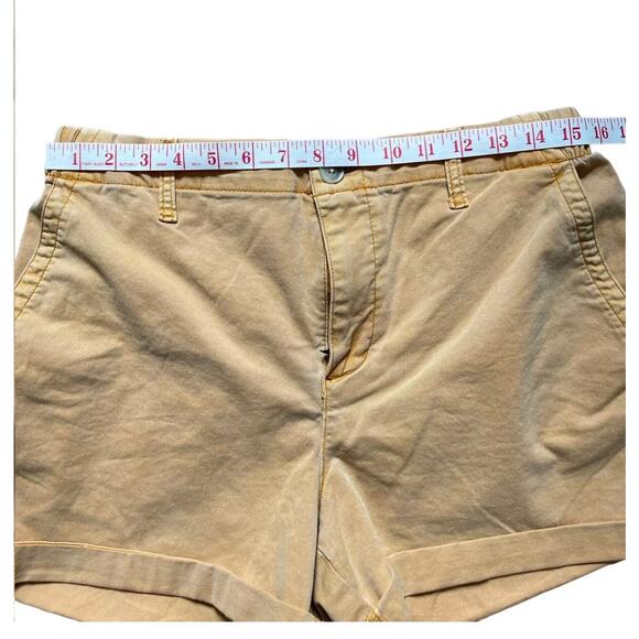 Old Navy Hi Waisted OGC Sunflower Gold Chino Shorts 3.5" inseam SZ Medium - GUC - Picture 7 of 9